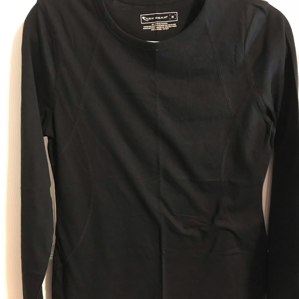 NWOT Long Sleeve TekGear workout/ layer shirt